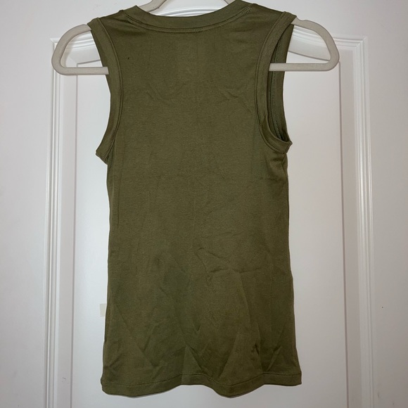 A new day green tank top XS - Picture 2 of 3